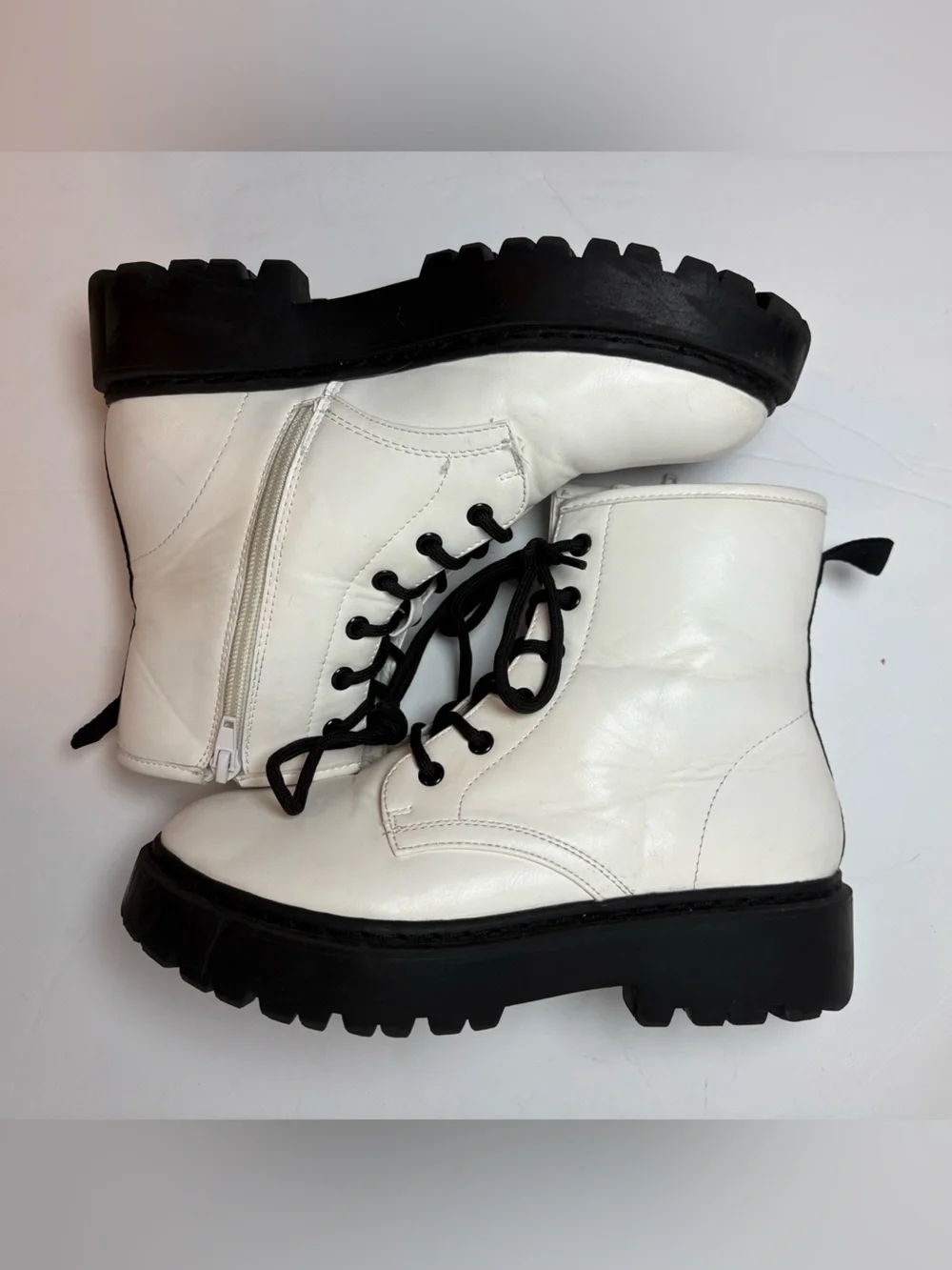 Steve Madden boots have